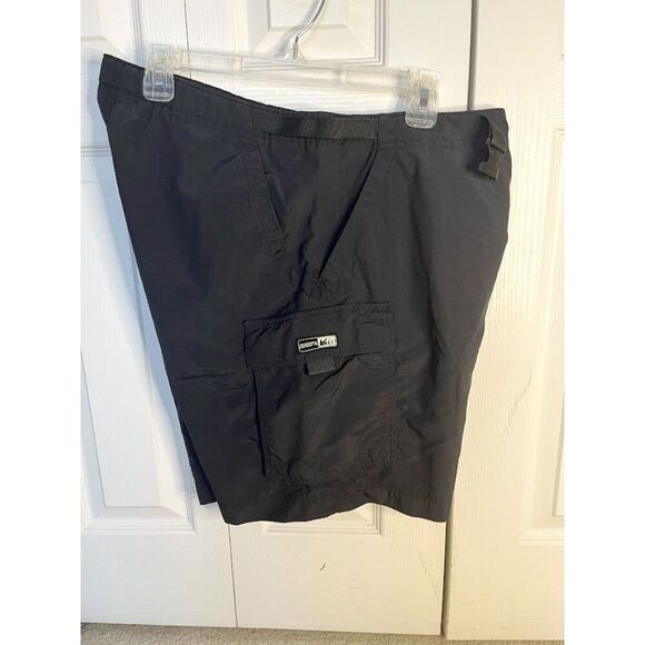 REI High Rise UPF 30 Lightweight Pocket Outdoor Hiking Trail Cargo Belted Shorts - Picture 9 of 11